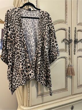 Leopard Print Open-Front Kimono lightweight cardigan Top - Beige Black